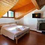 Apartment Haus *