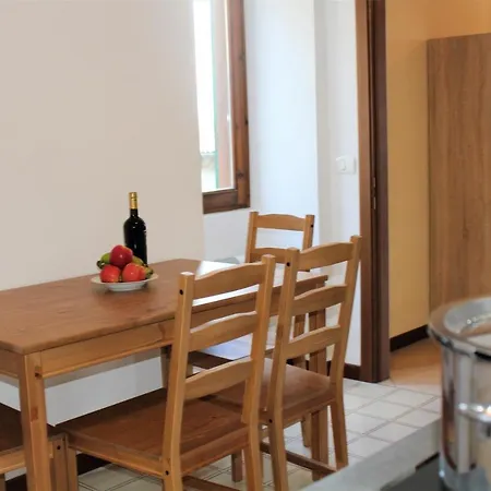 Haus Apartment Trarego